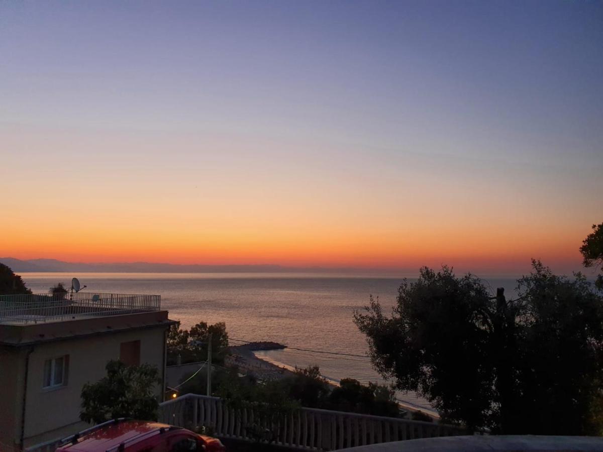 Una Finestra Sul Mare Monolocale Apartamento Bergeggi Exterior foto
