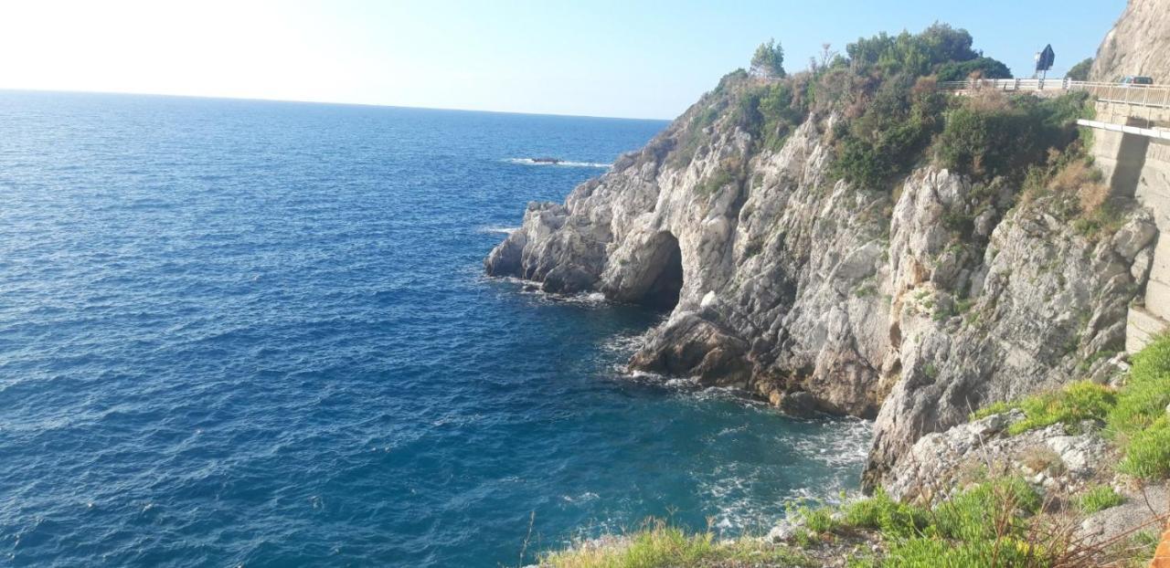 Una Finestra Sul Mare Monolocale Apartamento Bergeggi Exterior foto