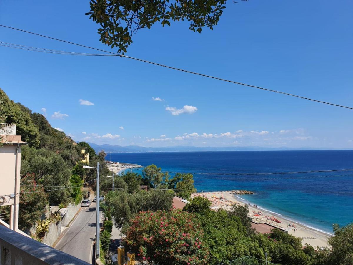 Una Finestra Sul Mare Monolocale Apartamento Bergeggi Exterior foto