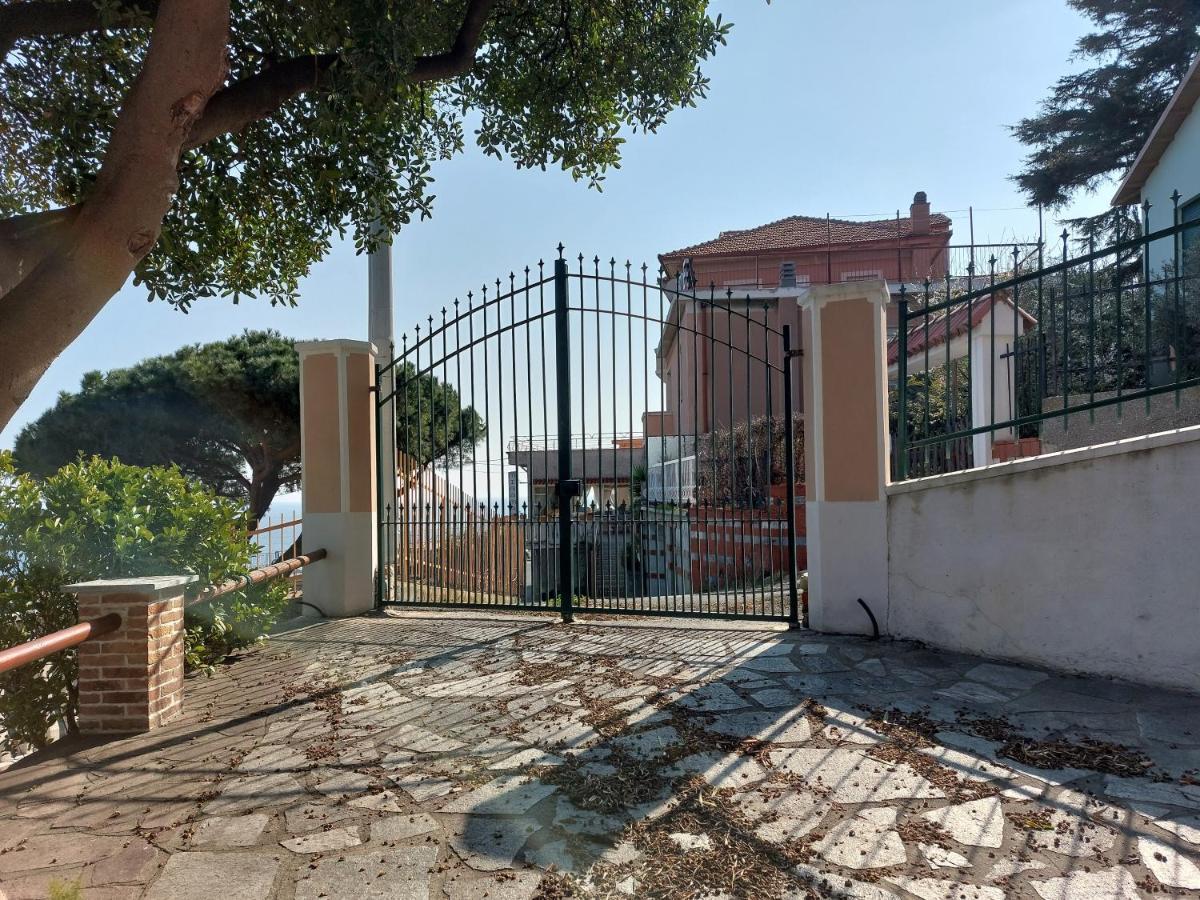 Una Finestra Sul Mare Monolocale Apartamento Bergeggi Exterior foto